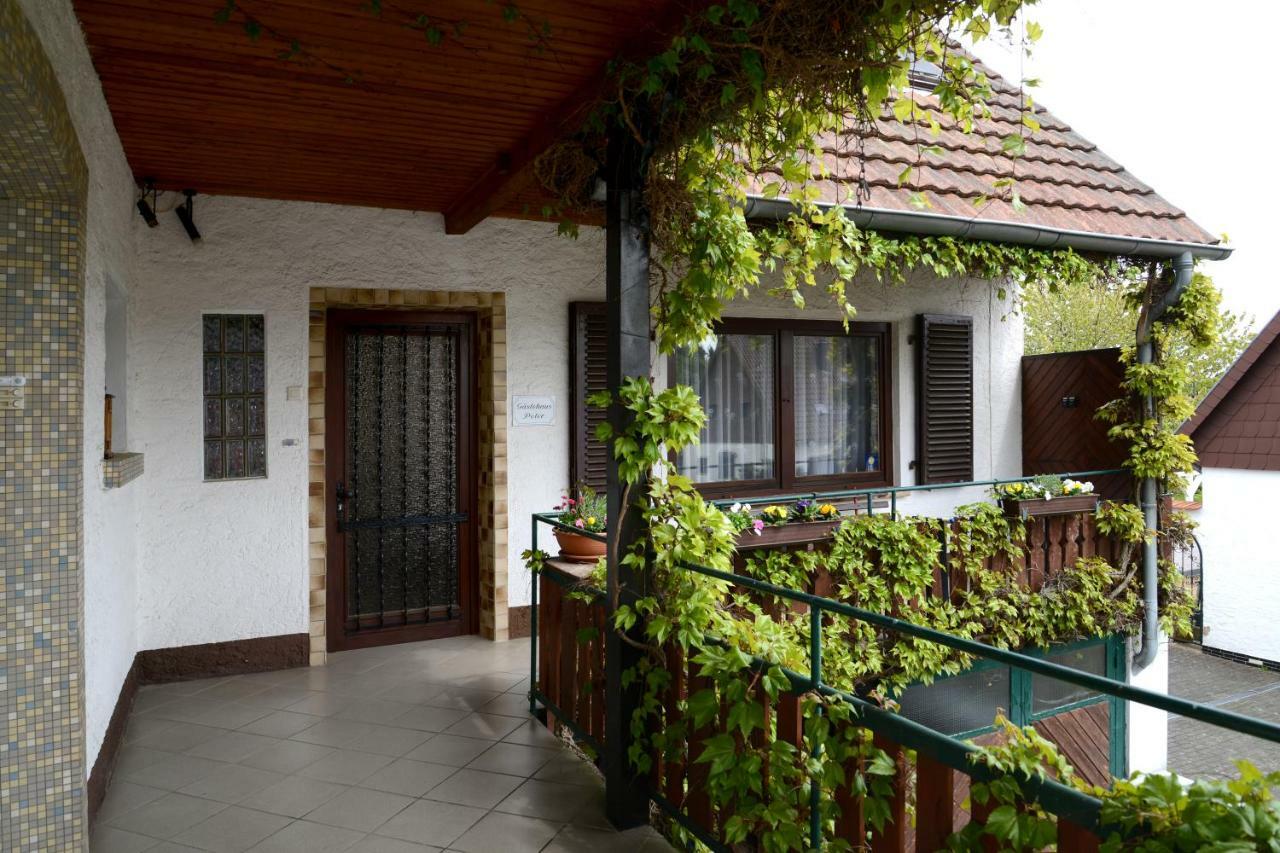 Gaestehaus Peter Mettlach Buitenkant foto